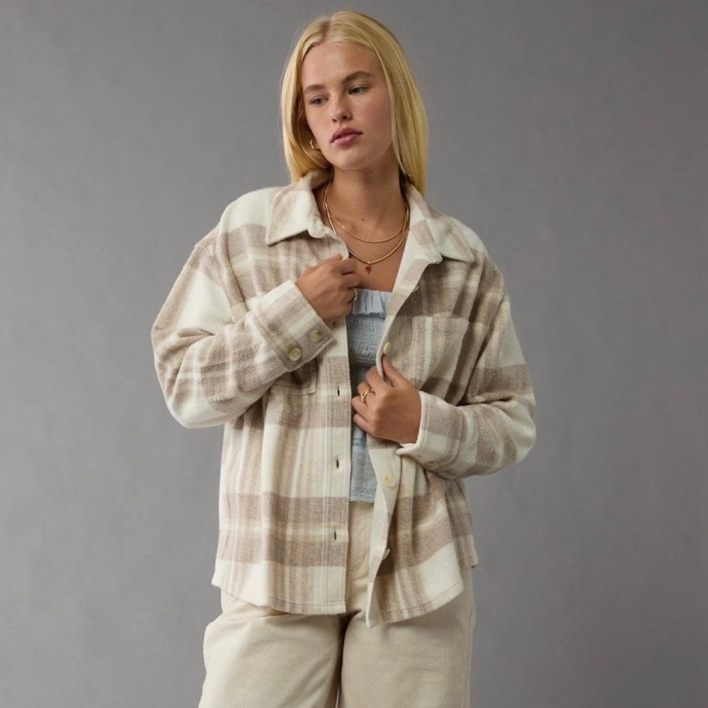 AE American Eagle Fleece Plaid Shacket Beige S - Picture 3 of 9